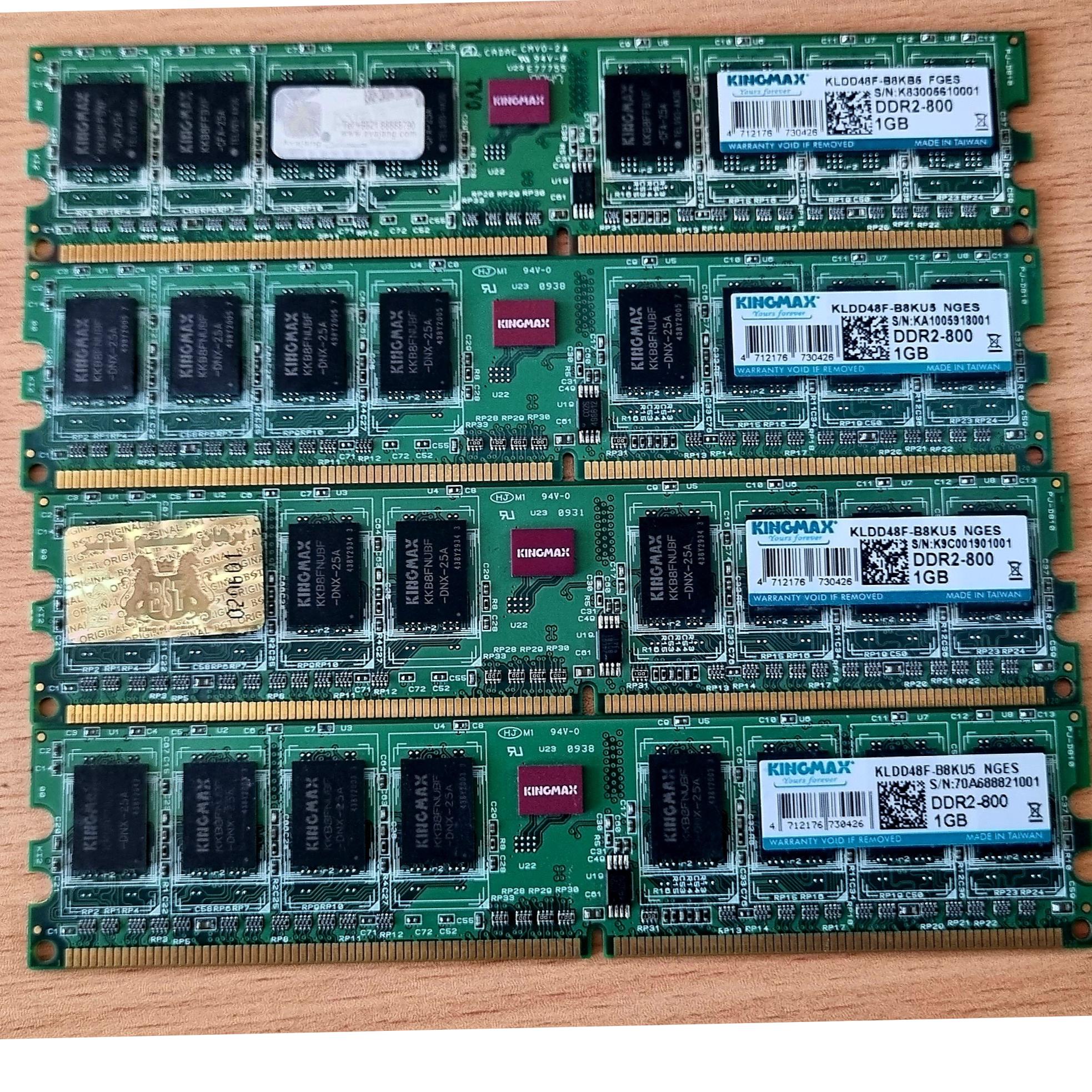 4 عدد رم 1 گیگ کامپیوتر باس 800