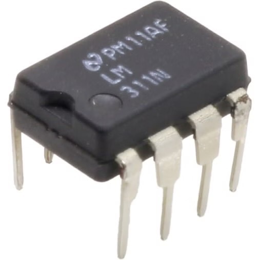 1 عدد آی سی اپ امپ LM311P