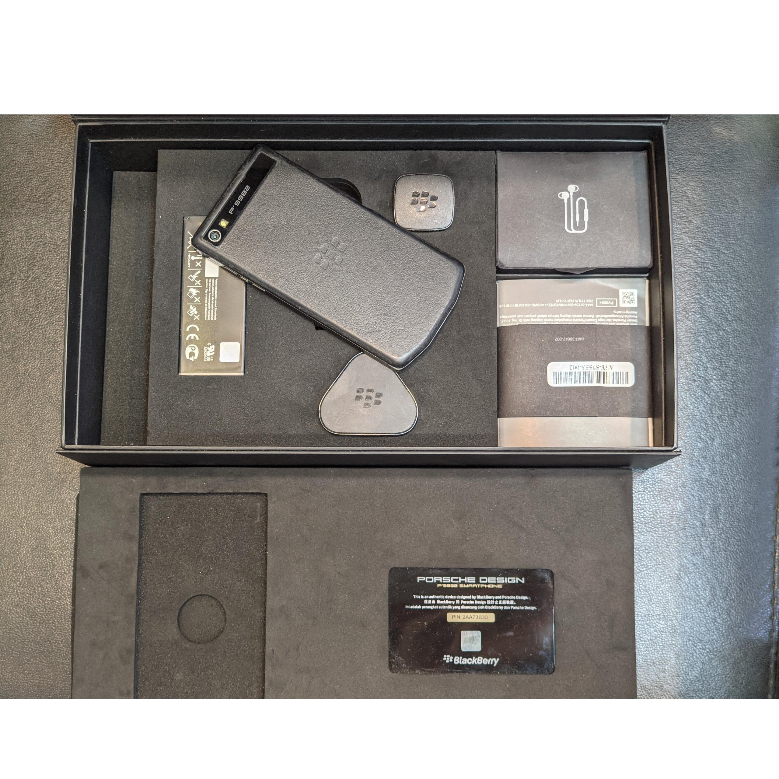 بلک بری پورش دیزاین p9982