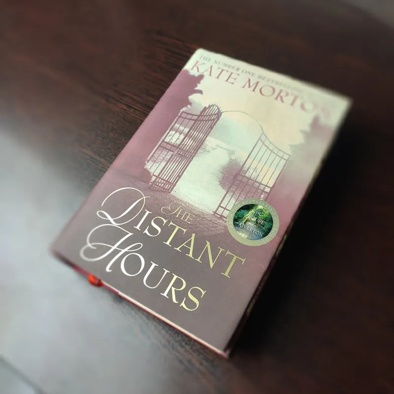 کتاب نفیس The Distant Hours اثر Kate Morton
