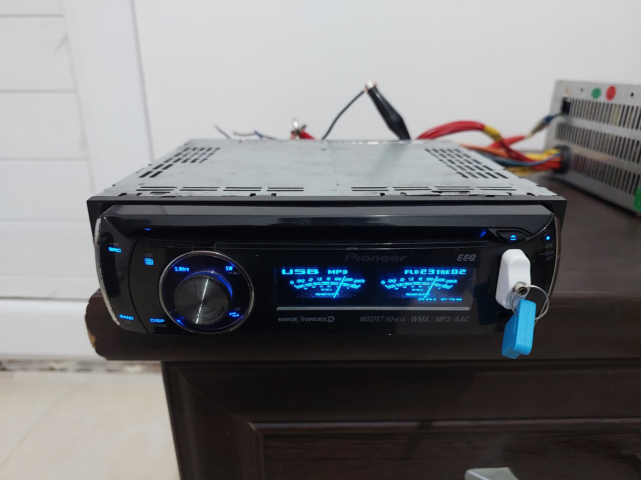 پخش پایونیر مدل p5150 دمو دار 6 خروجی توضیحات دارد