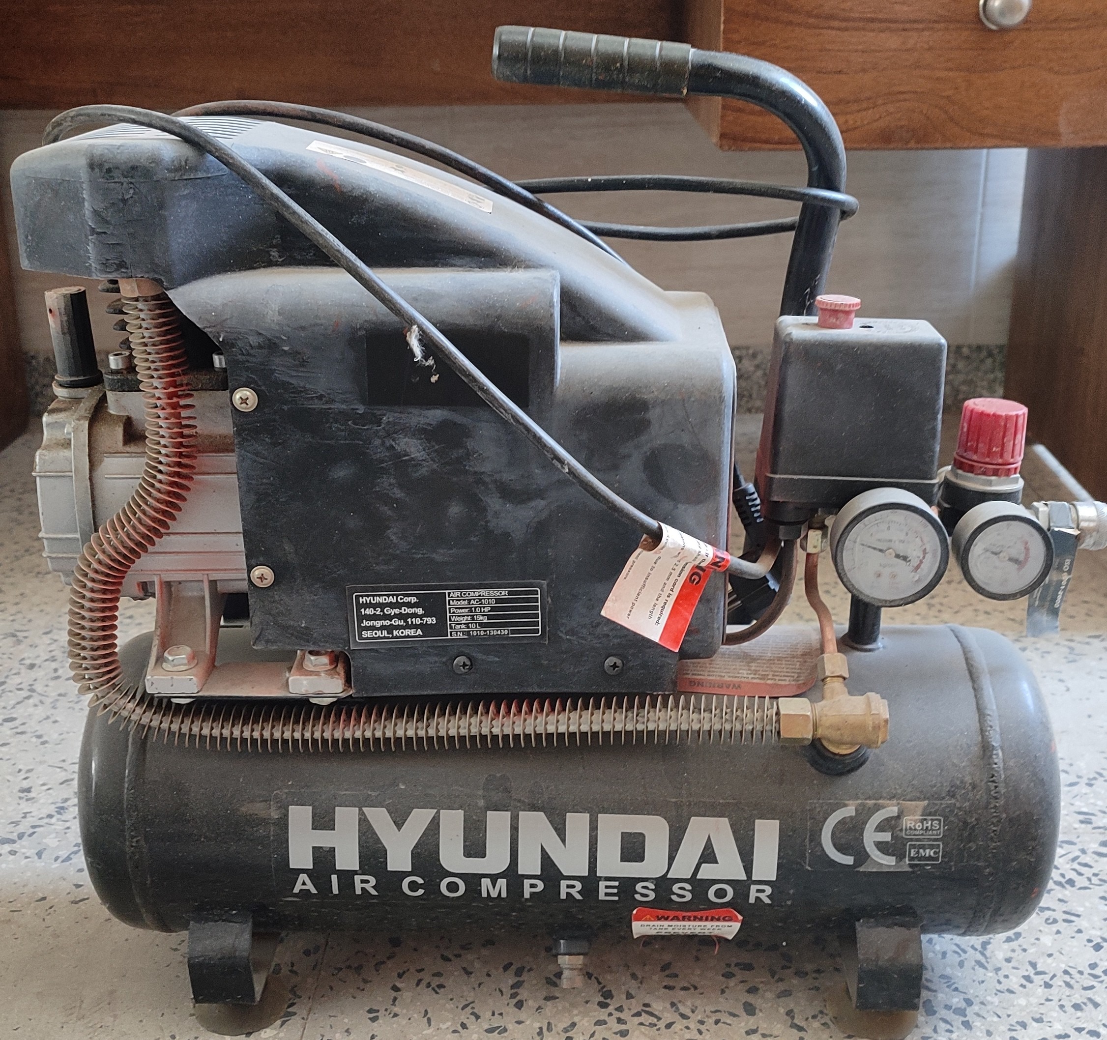 کمپرسور باد هیوندای HP1.  10Liter