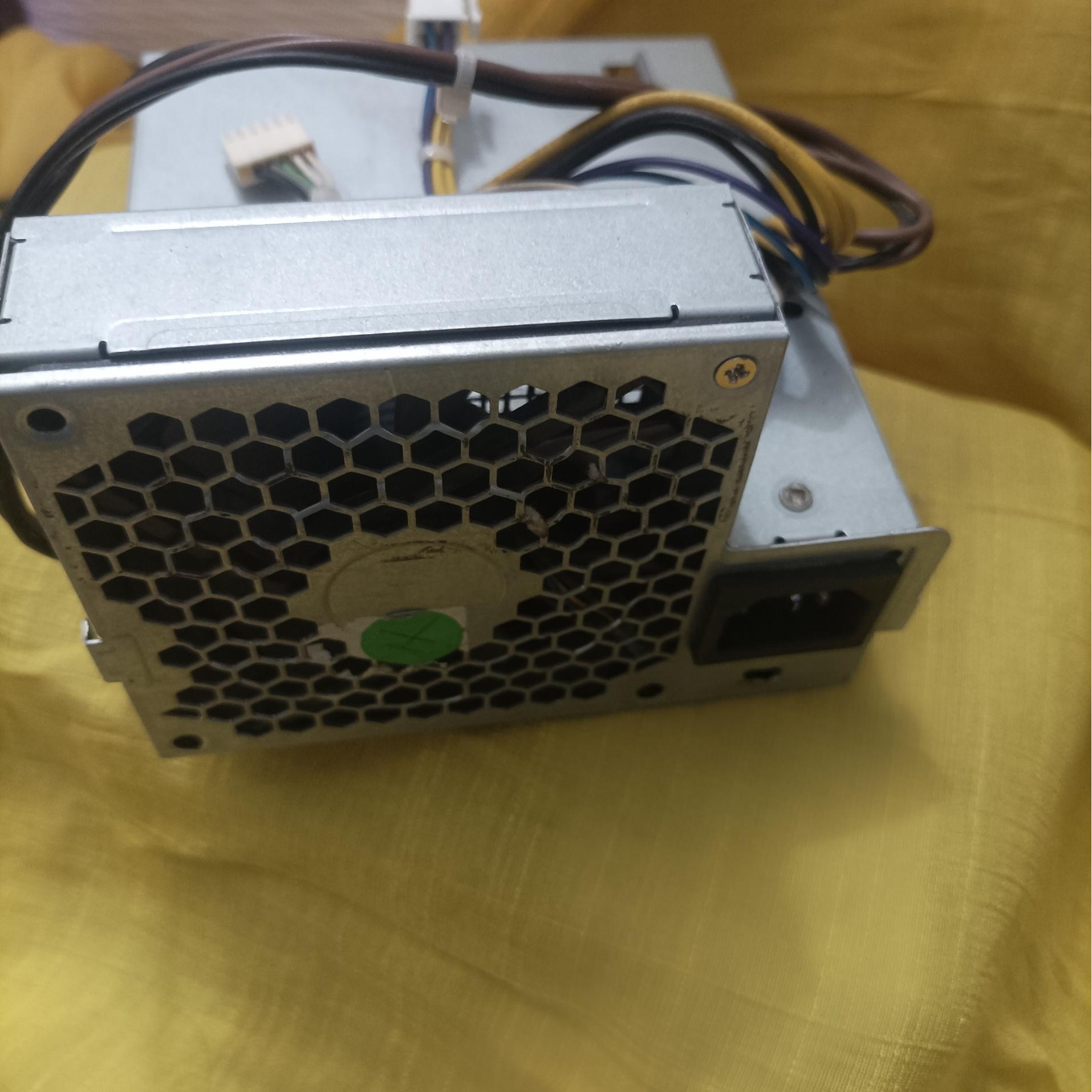 پاور کامپیوتر سالم