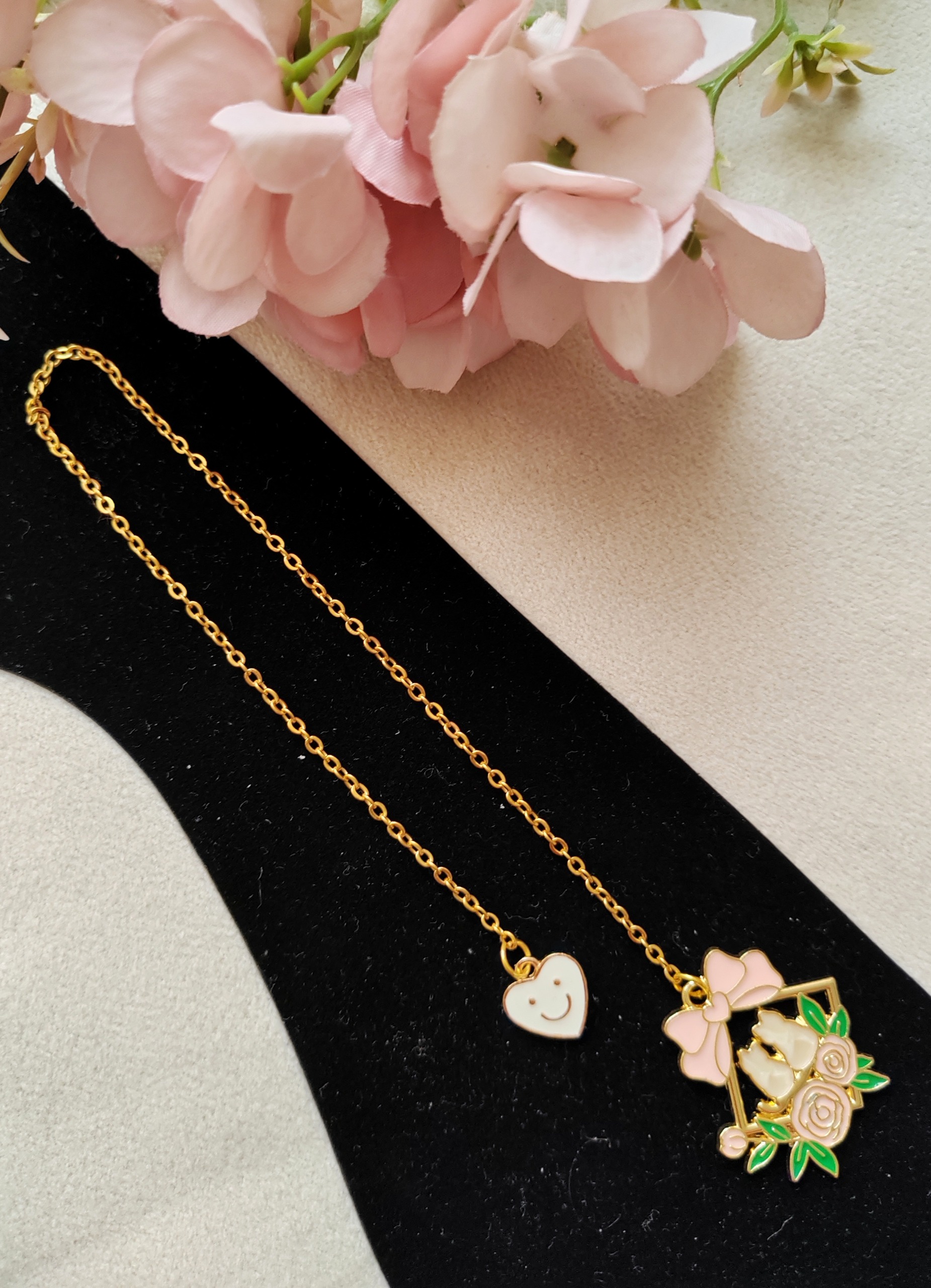 نشانگر کتاب زنجیری فانتزی ( بوکمارک )