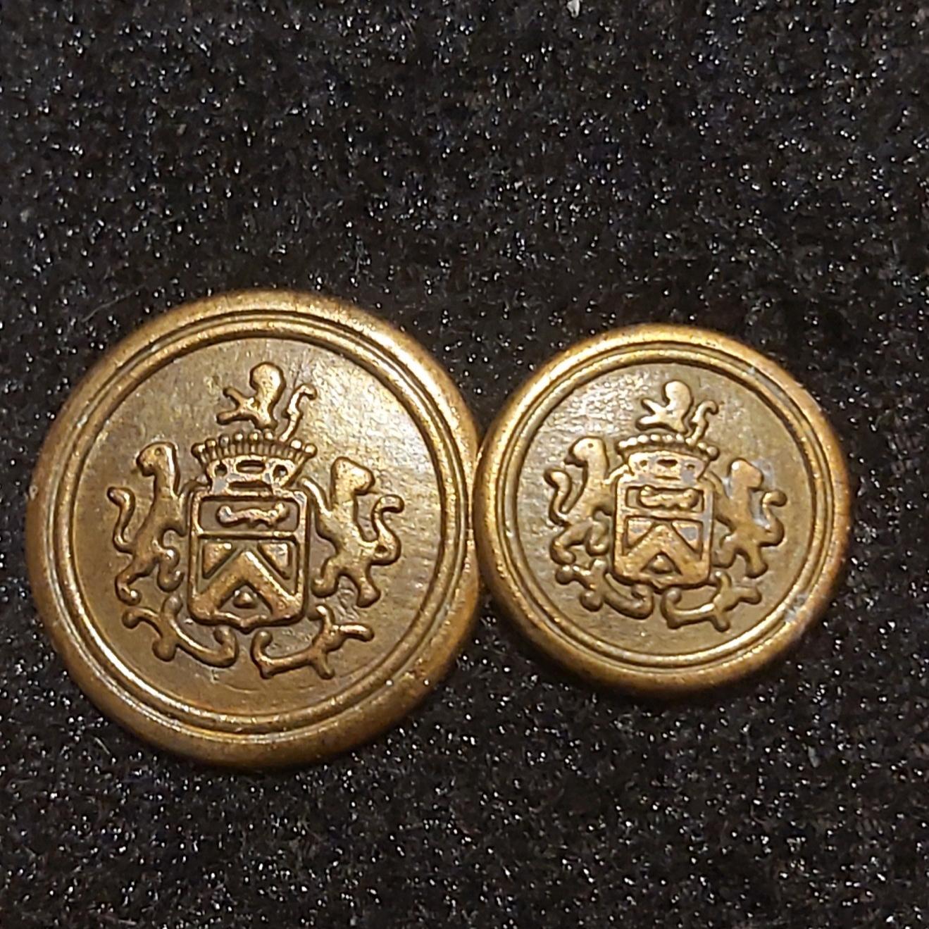 دو دکمه قدیمی یا طرح جالب وکمیاب