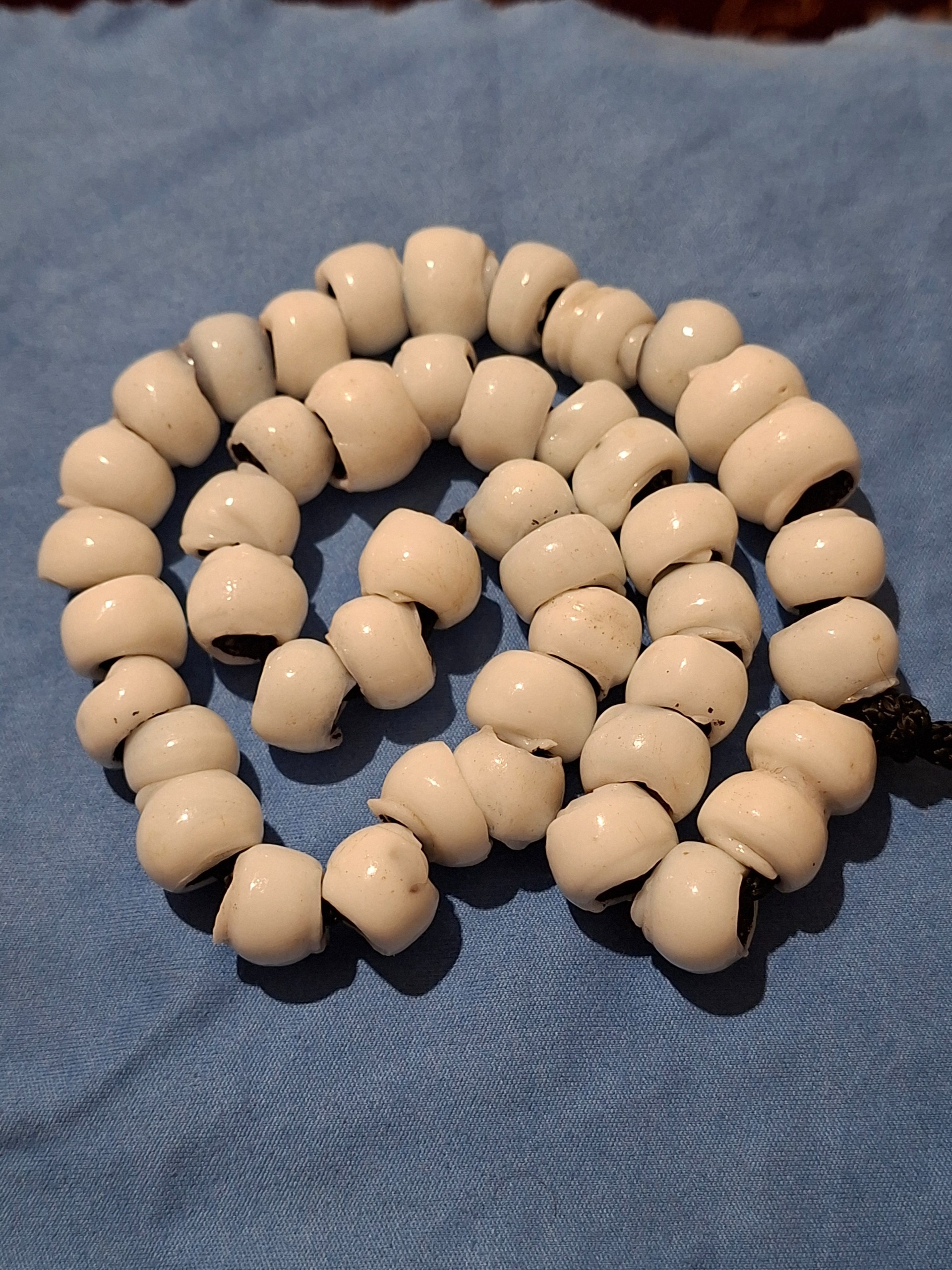 مهره شیشه ای