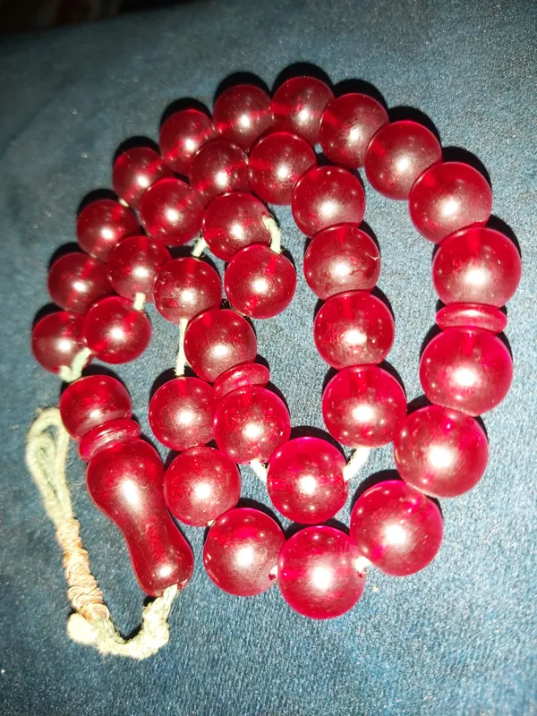 تسبیح قدیمی طرح سندلوس زیبا