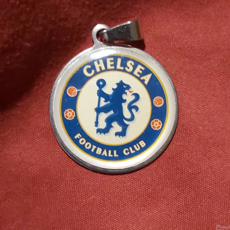 آویز اورژینال وزیبای تیم چلسیchelsea کمیاب