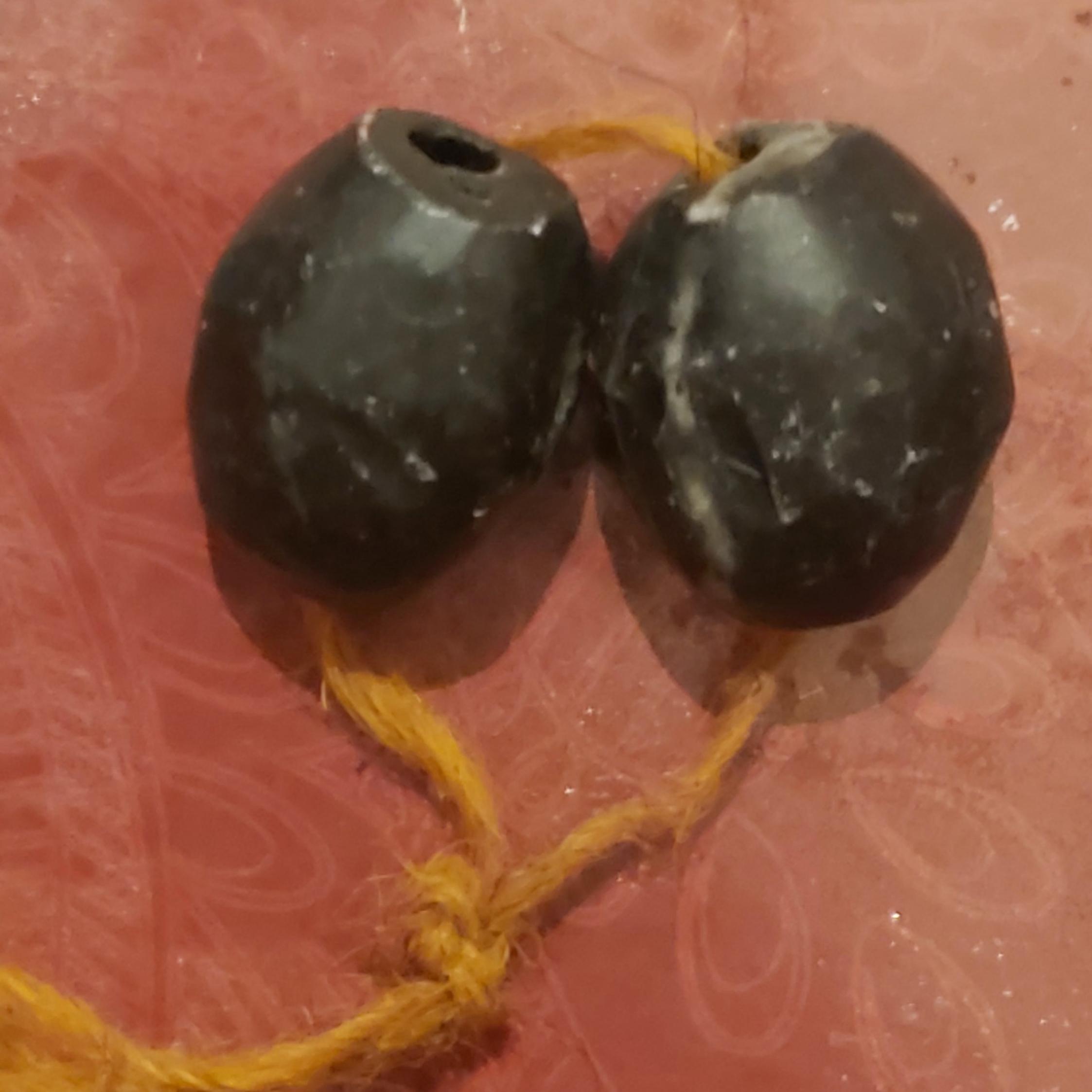 دوسنگ مهره قدیمی وباستانی حدید اصل