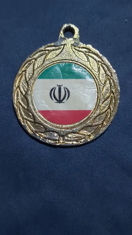 مدال مطابق تصویر