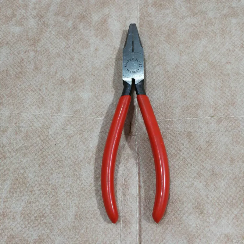 انبر دم پهن 180 م م کنیپکس آلمان