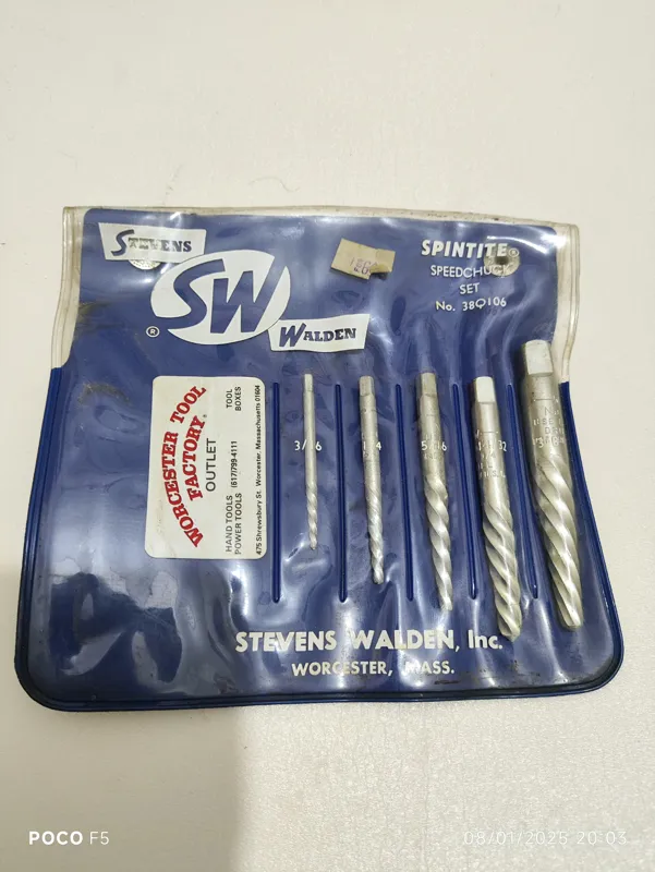 چپ گرد آمریکایی استیون والدن-توضیحات دارد