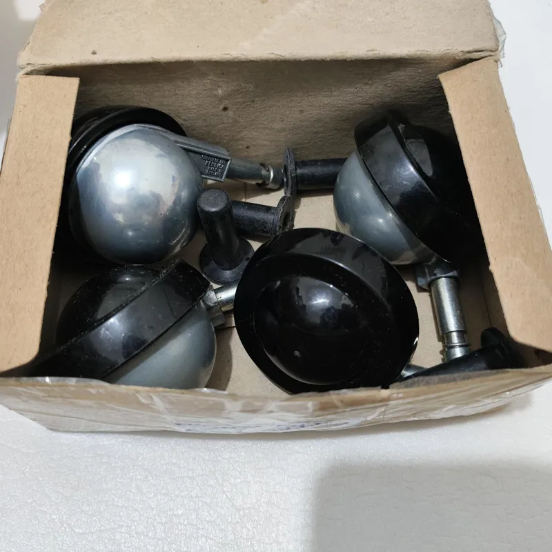 ست چرخ صندلی و کمد کنریک انگلستان