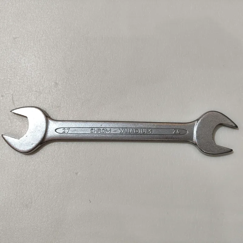 آچار دو سر تخت هایکو آلمان غرب سایز 27 و 24