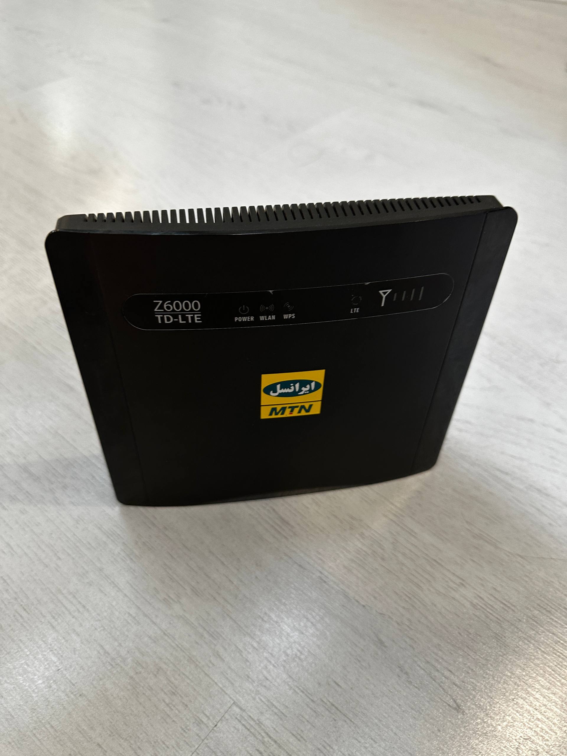 مودم TD- LTE ایرانسل مدل Z6000