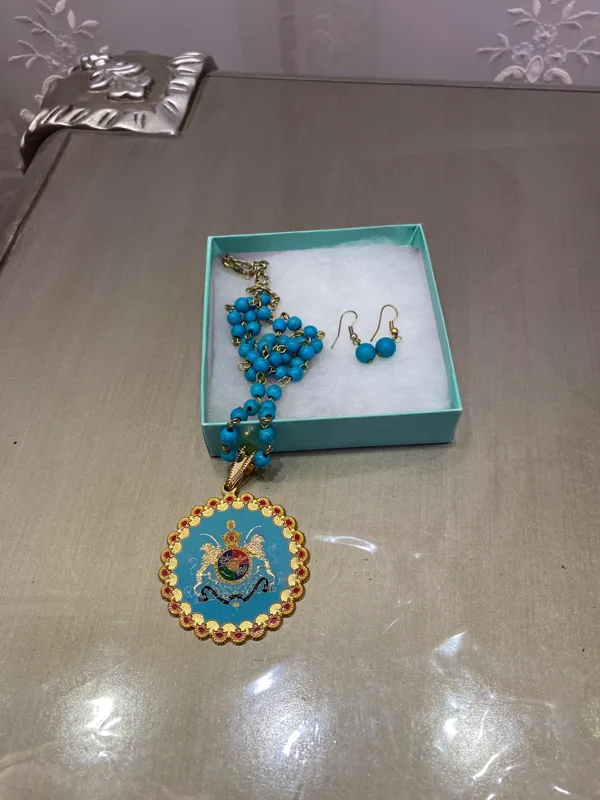 گردنبند طرح فیروزه امپراطوری ایران قدیم