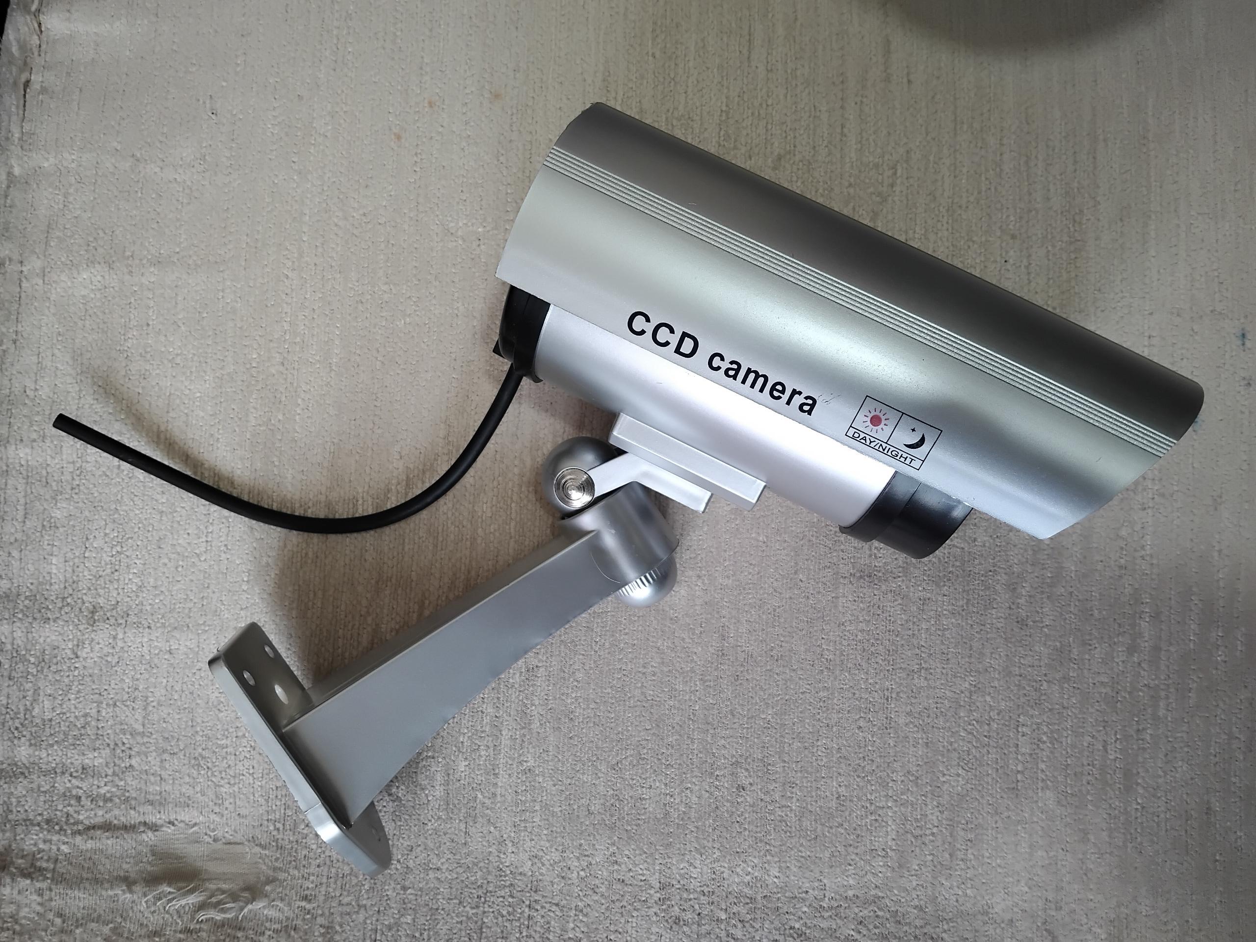 ماکت دوربین مداربسته بولت نقره ای باتری خور