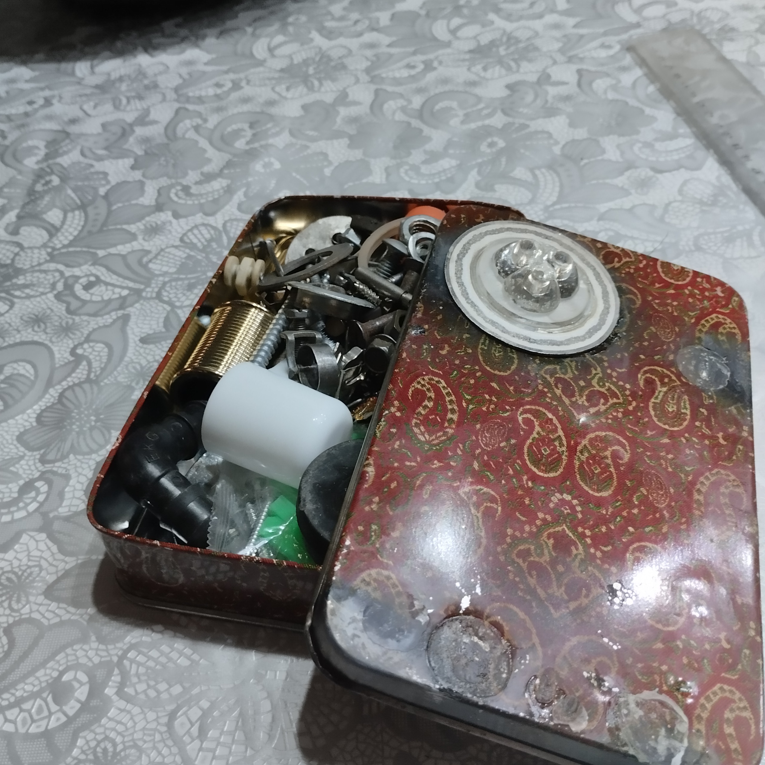 وسایل و قطعات کاربردی در خانه بشرح عکس