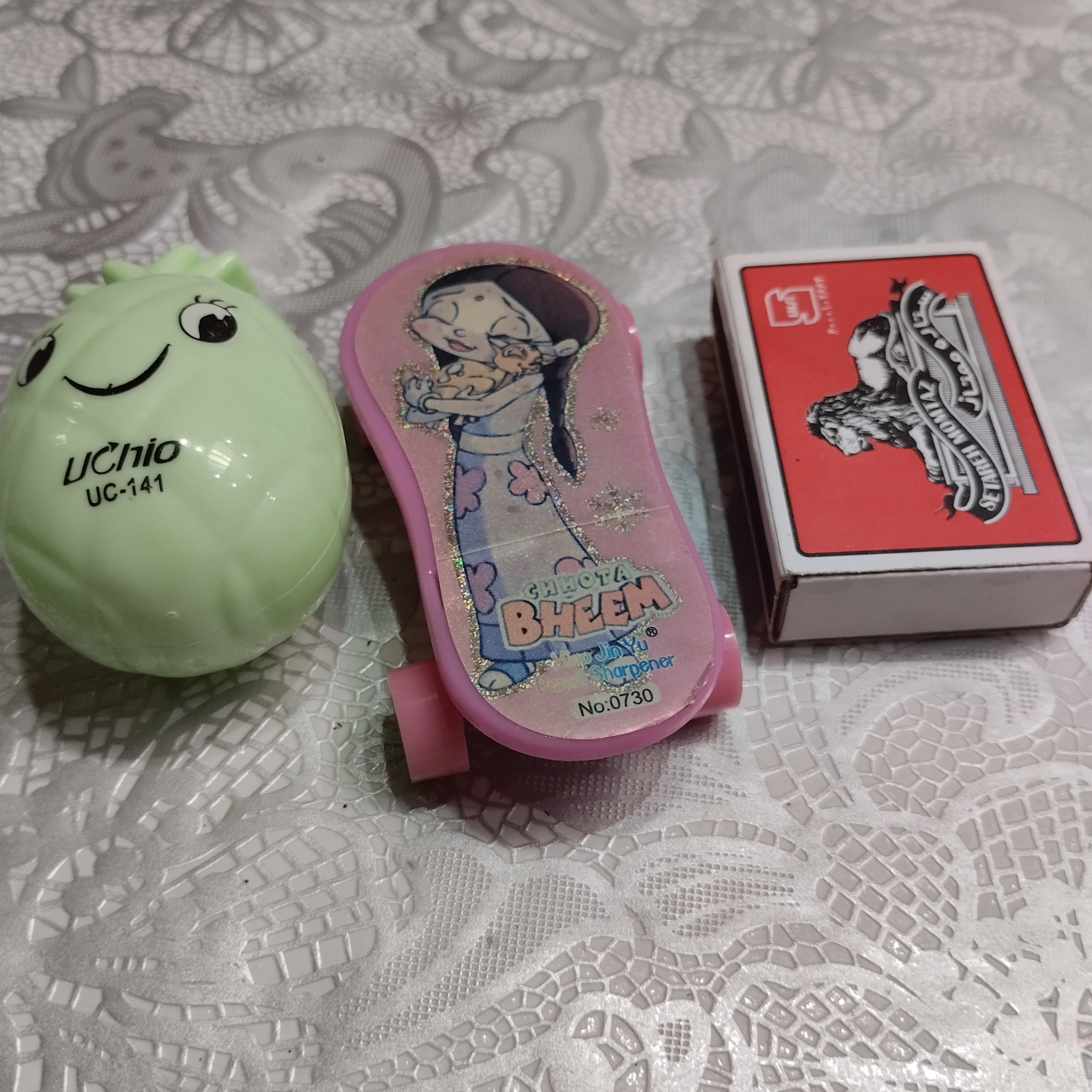 مداد تراش دکوری قدیمی دو عدد کلکسیونی سالم