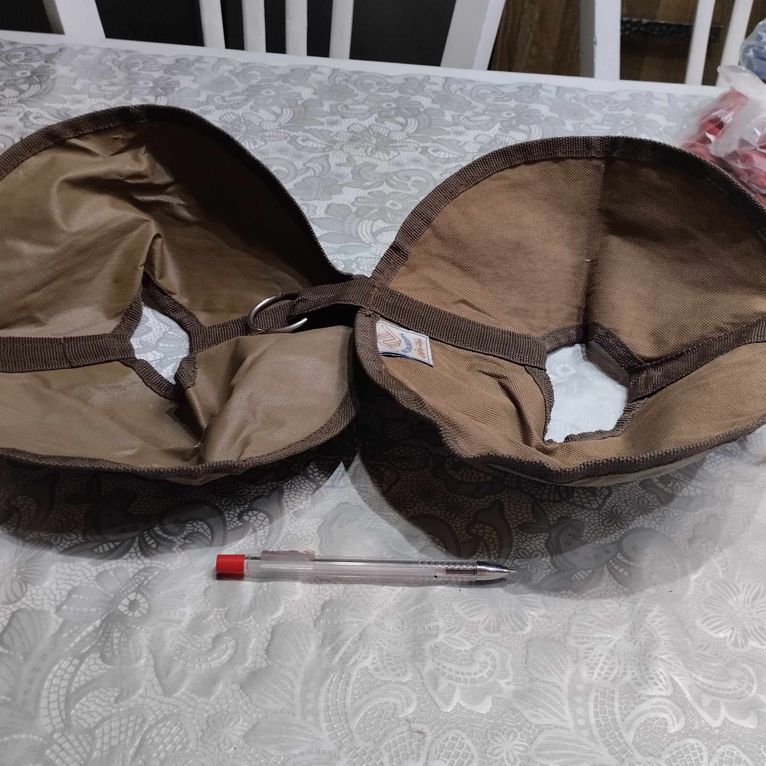 نگاه دارنده دست پا در بدنسازی و فیزیوتراپی