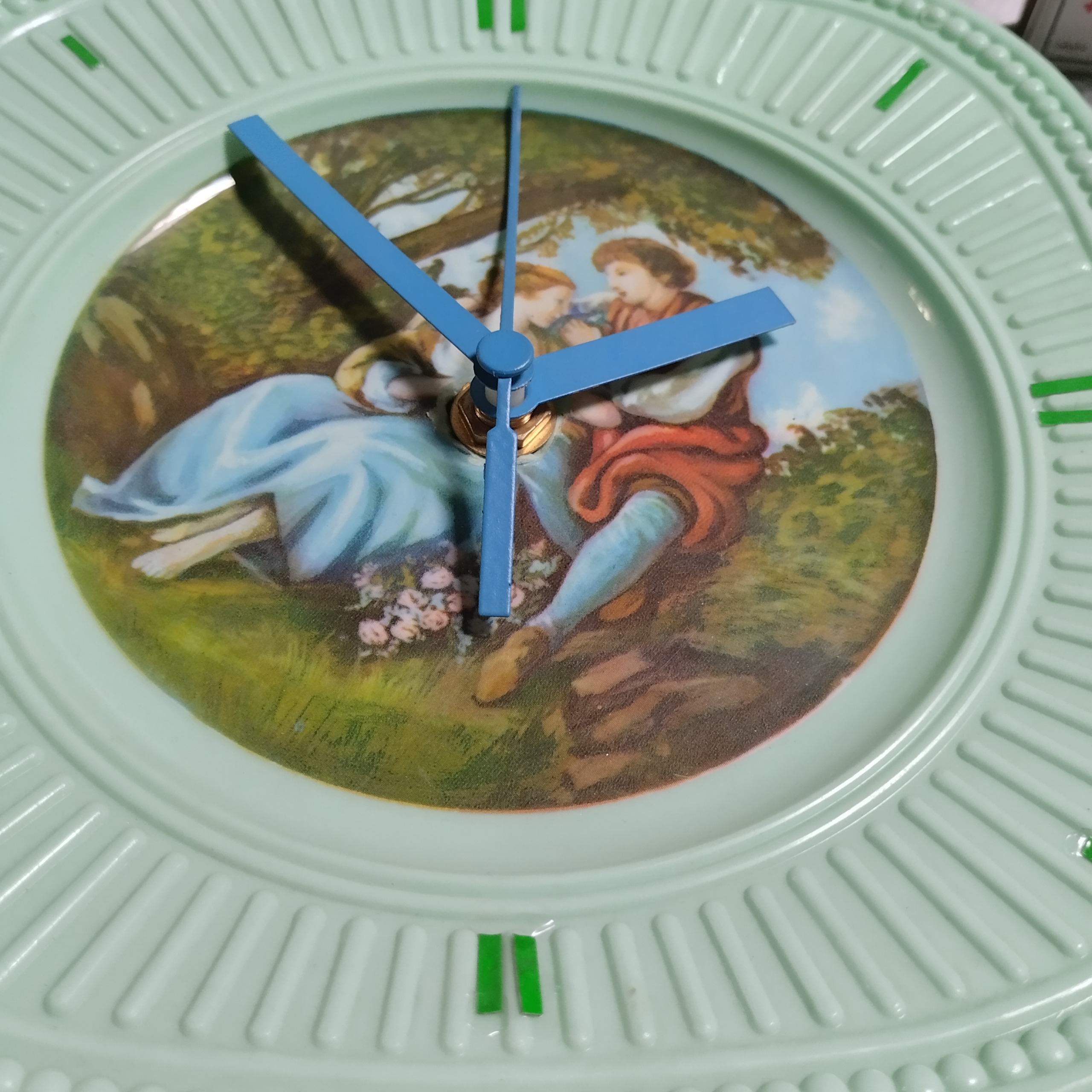 ساعت دیواری قدیمی بشقابی پهلوی کلکسیونی