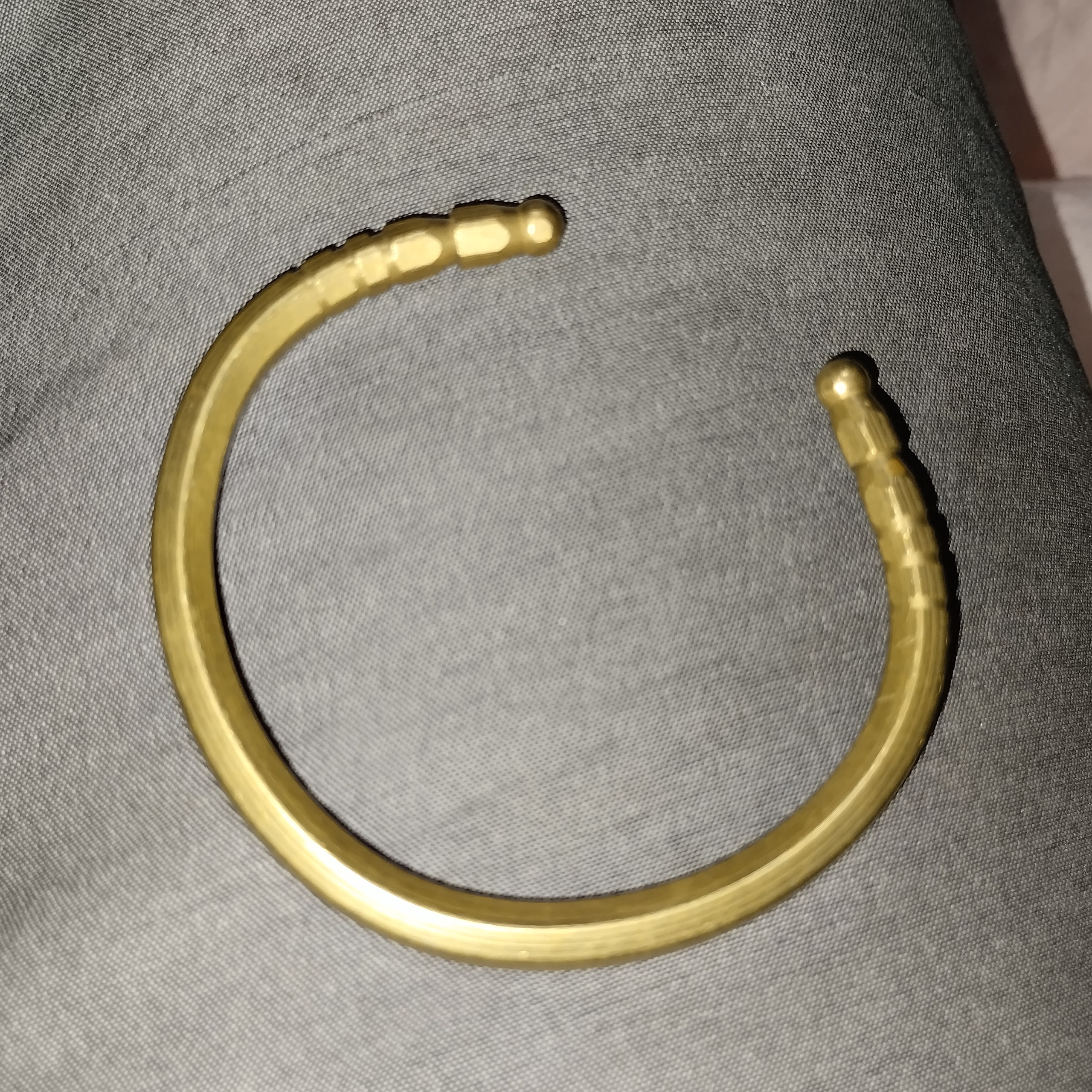 دستبند خلخال اصل برنجی  طبی توجه فنری و نازک نیست