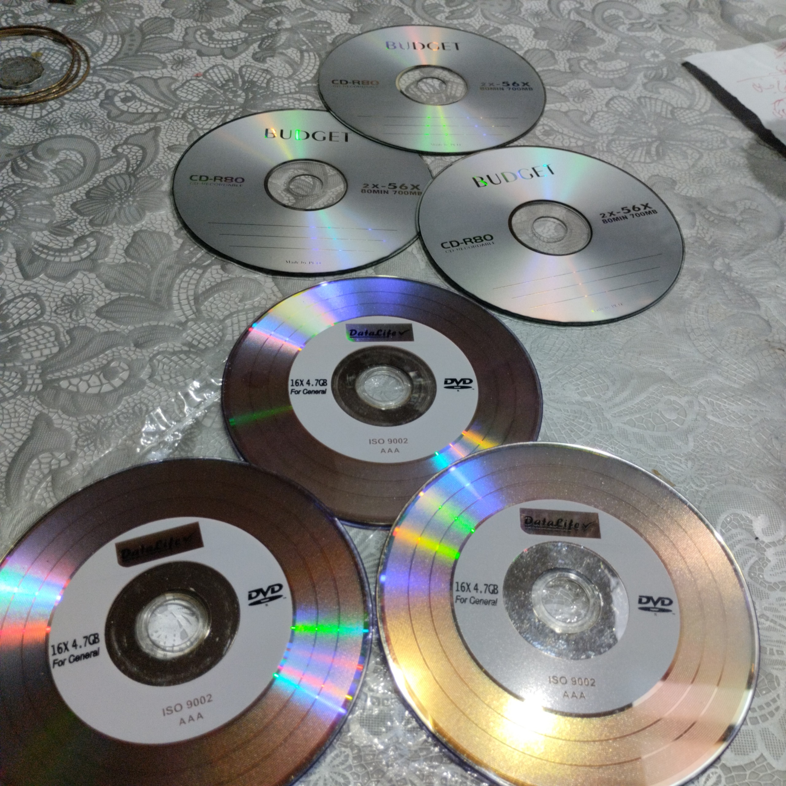 سی دی سه عدد و دی وی دی خام 3تا