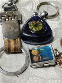 آویز.