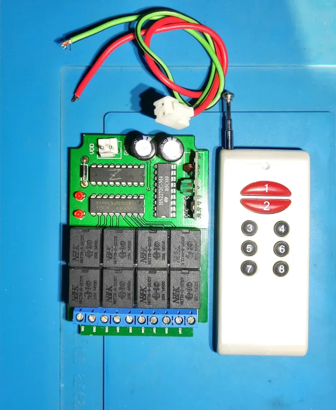 ریموت 8 کانال با ریموت