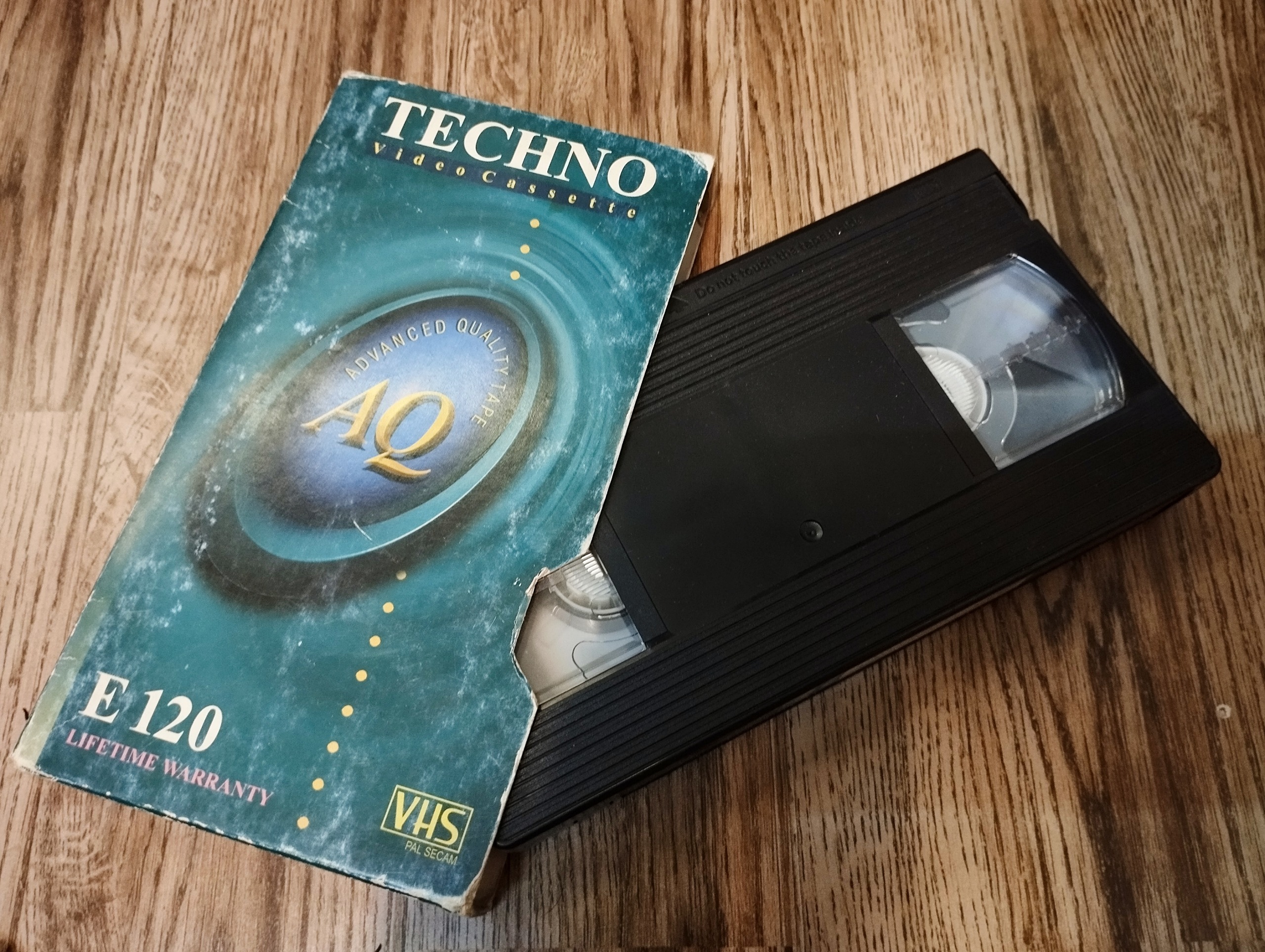 نوار ویدیو فیلم شکارچی گوزن