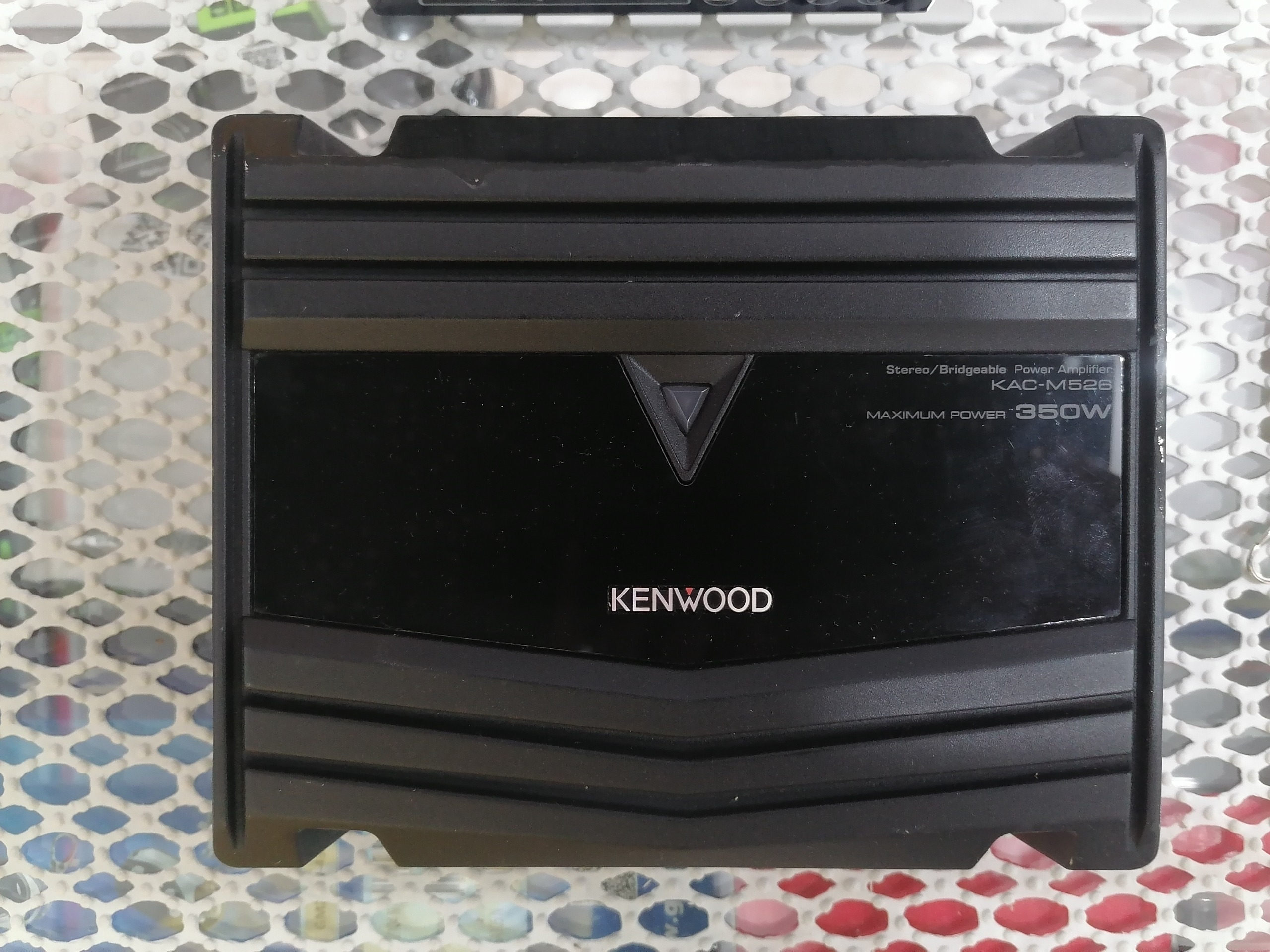 آمپلی کنوود مطابق تصاویر سالم و بدون تعمیر