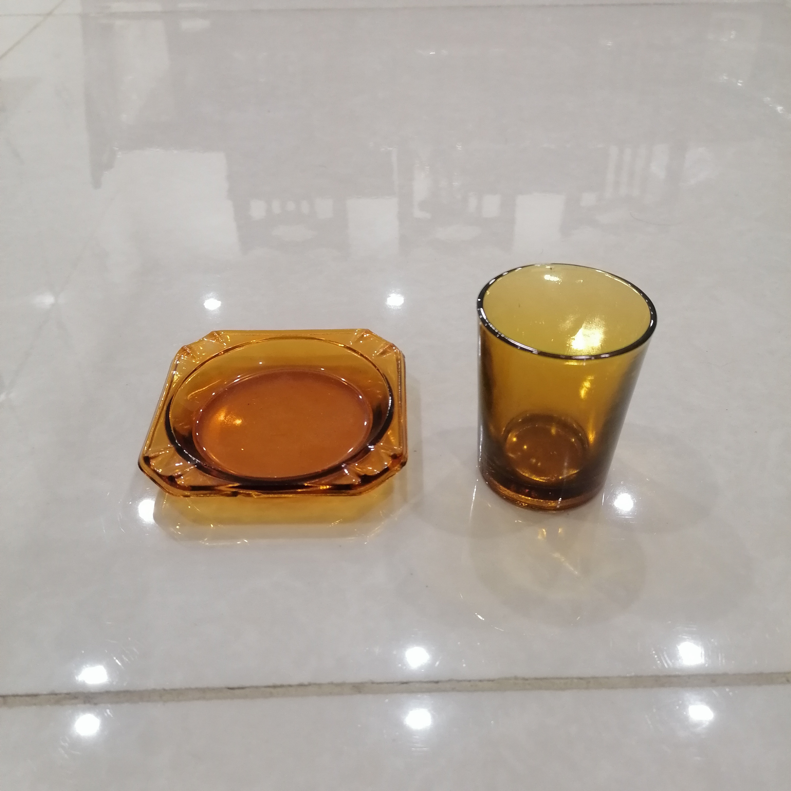 ست زیر سیگاری و لیوان کوچک