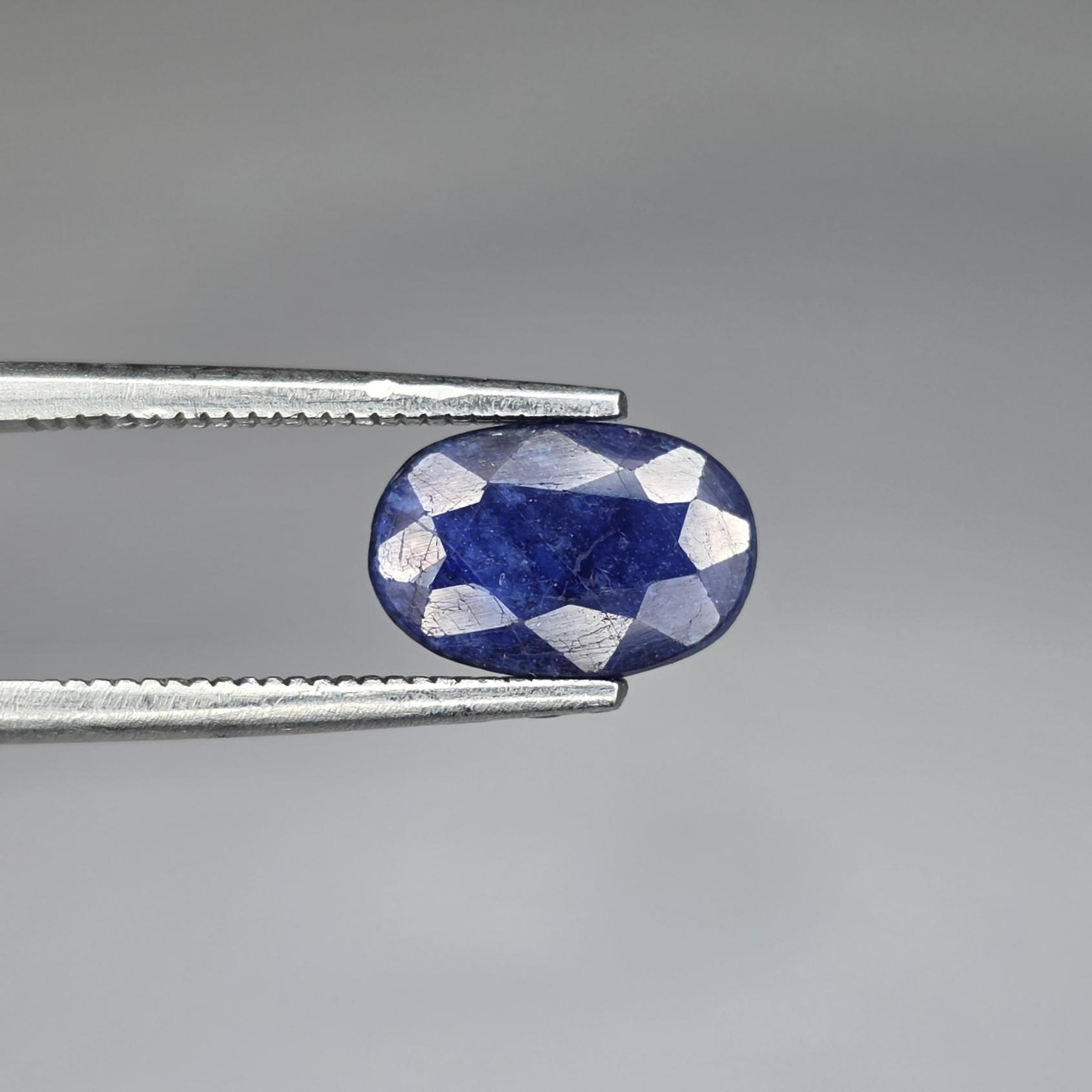 یاقوت آبی عالی و شفاف برمه 100% معدنی ناب