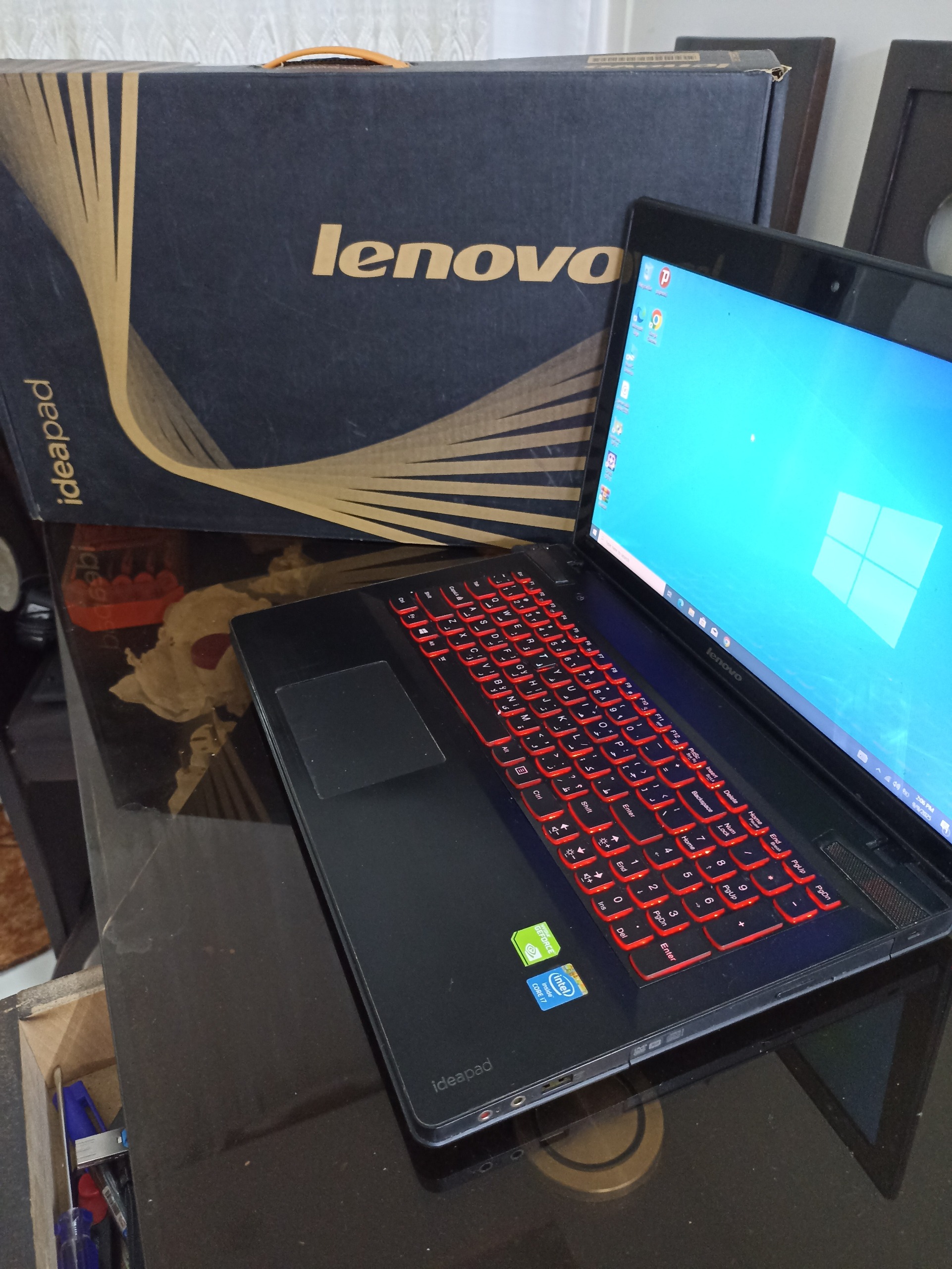 لنوو Y510P با کارتن و شارژر اصلی