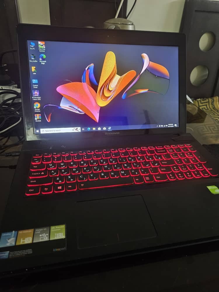 Lenovo Y500 Gaming RGB RED