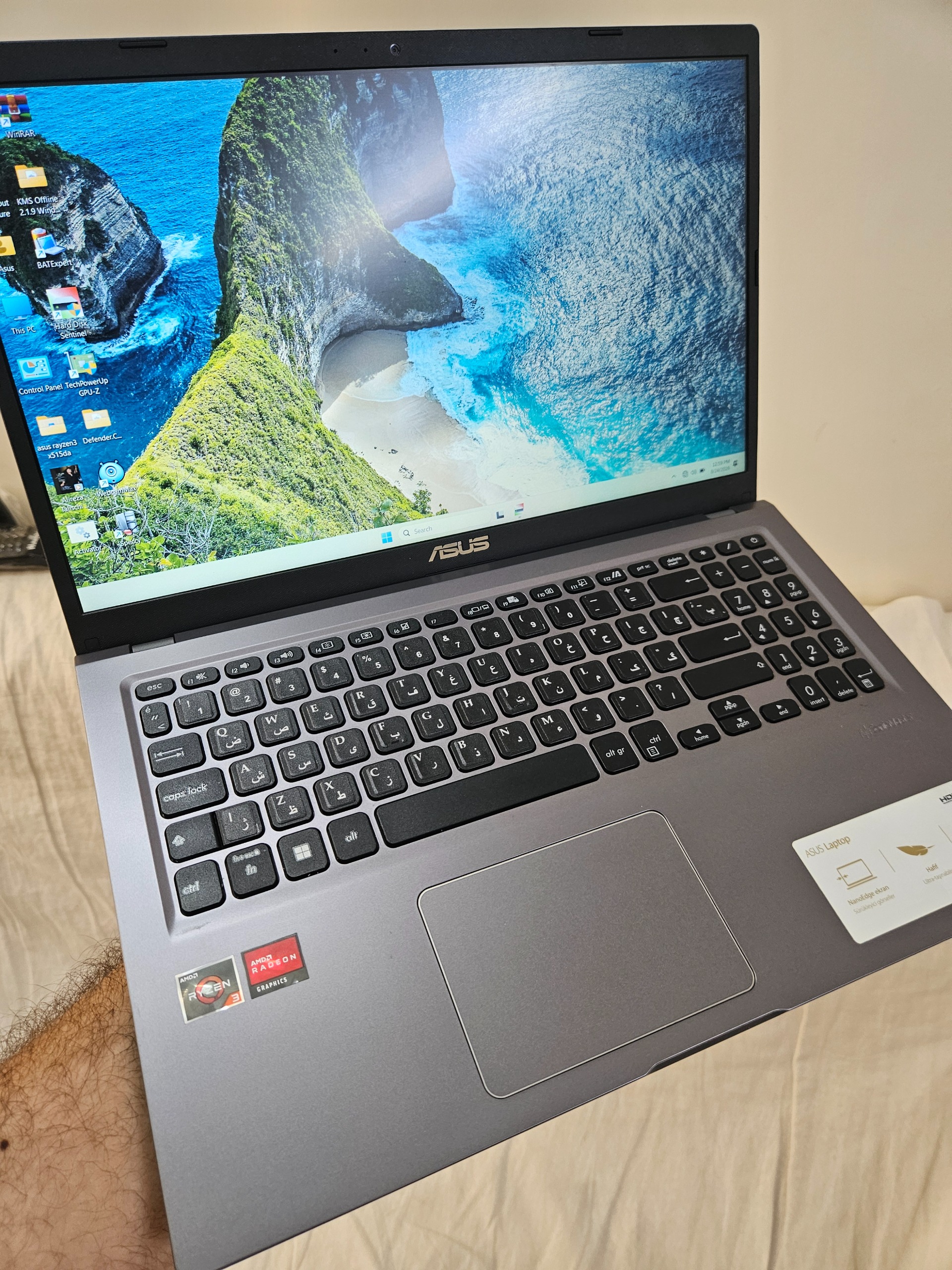 Asus vivobook Rayzen3