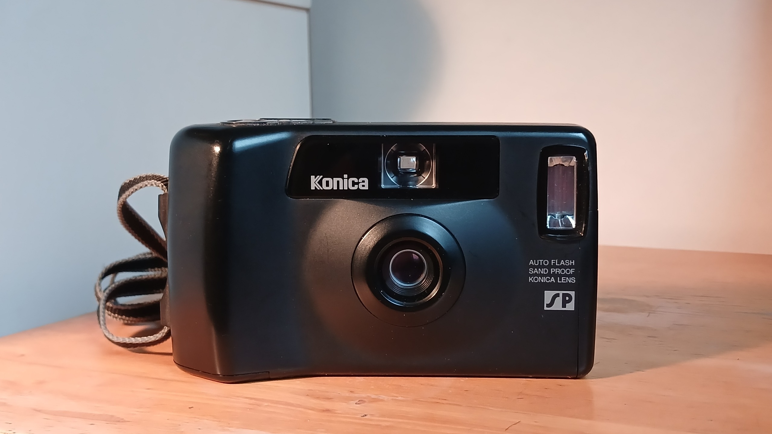 دوربین konica ef-200