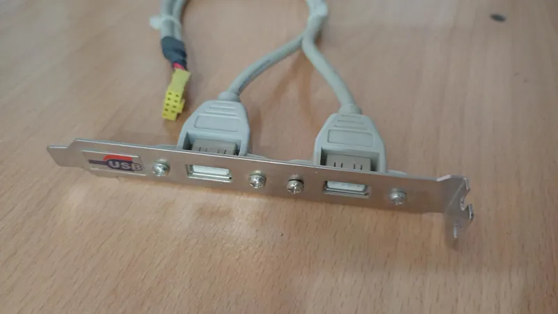 هاب usb داخل کیس
