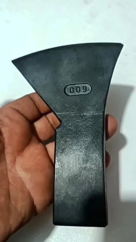 تبر فولاد کربنی 600گرمی