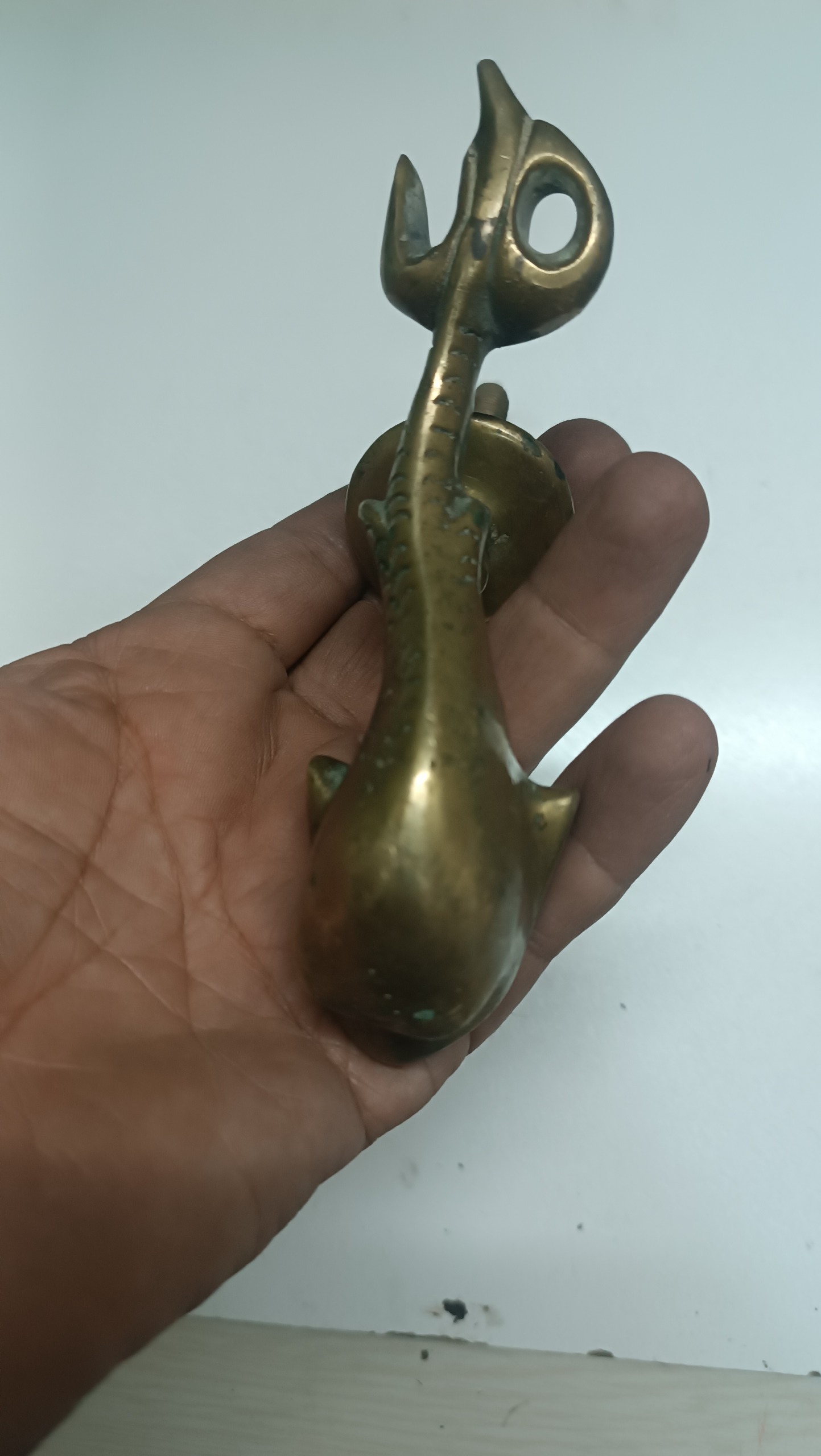 درکوب برنجی نهنگ