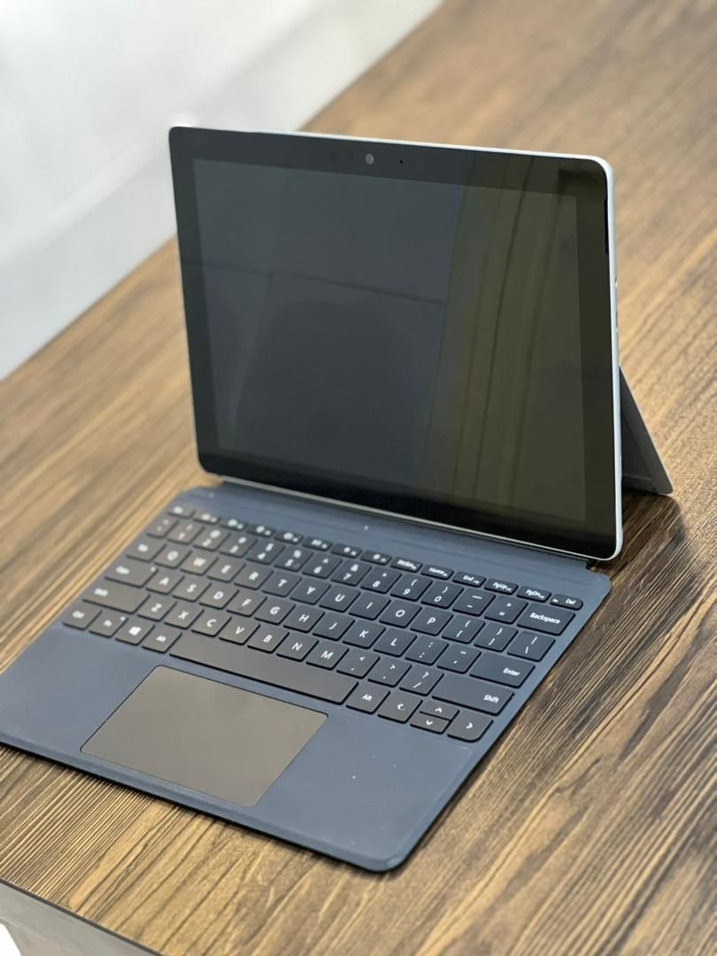 لپ تاپ جداشونده بسیار شیک Surface Go 2