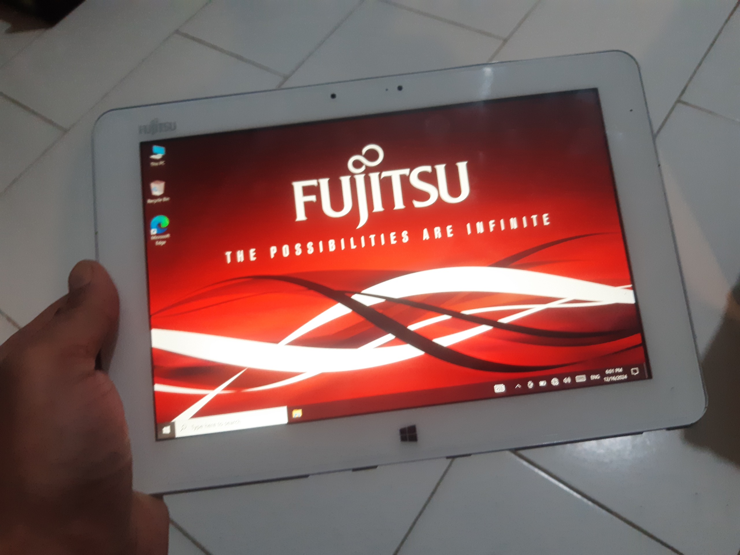 تبلت ویندوزی فوجیتسو اصل اصل ژاپن