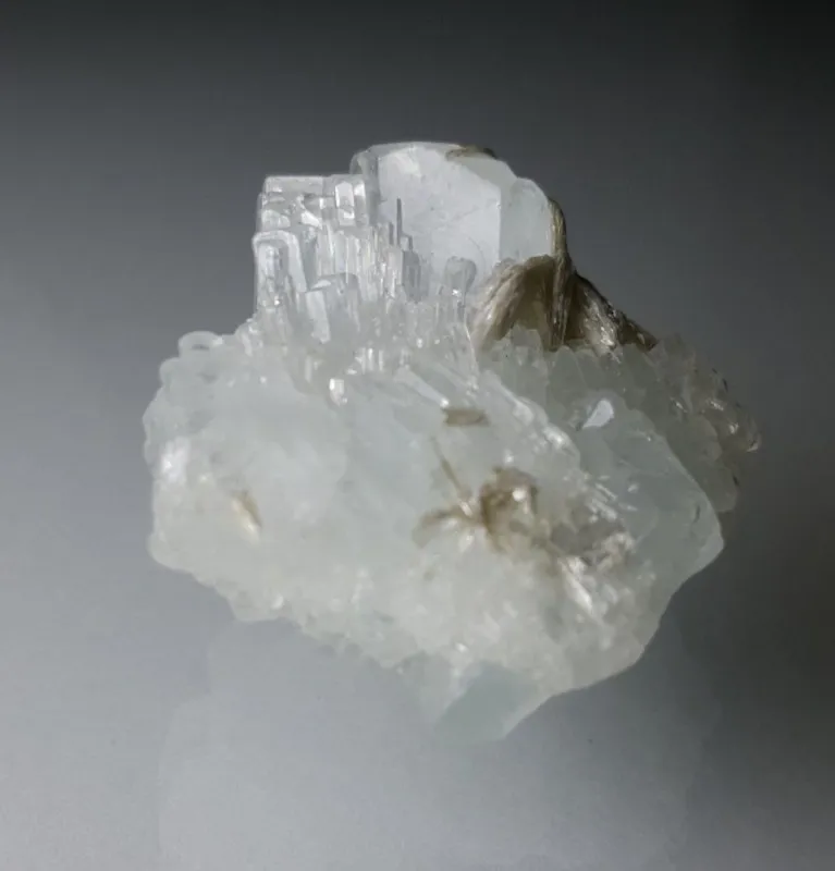 کلاستر آکوامارین (Aquamarine cluster)