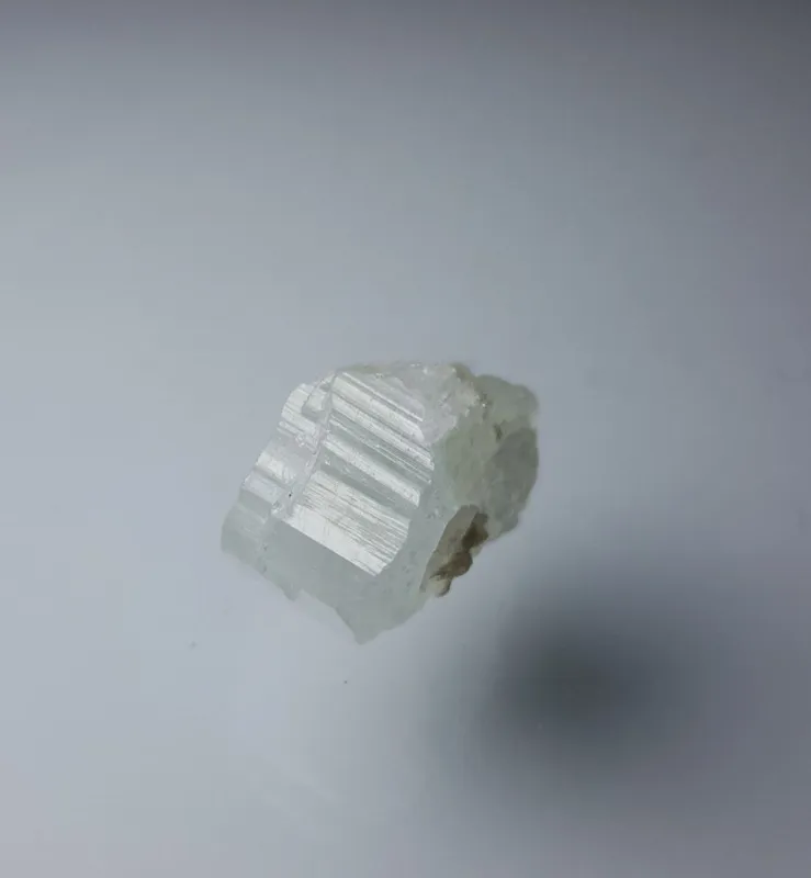 بلور آکوامارین (Aquamarine)