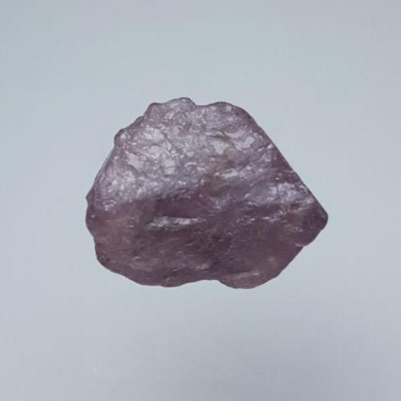 بلور اسپینل (Spinel crystal)