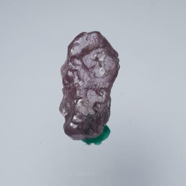 بلور اسپینل (Spinel crystal)