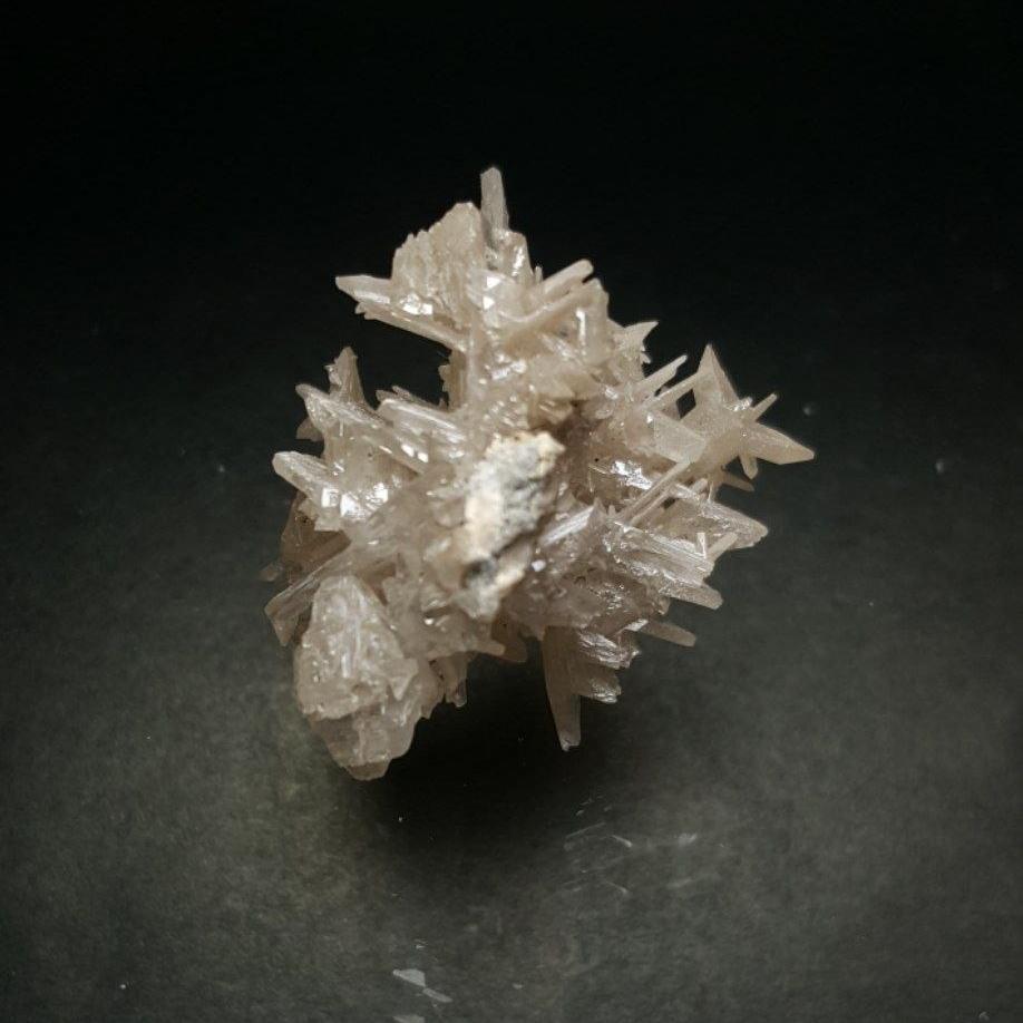 سروزیت (Cerussite c.5)