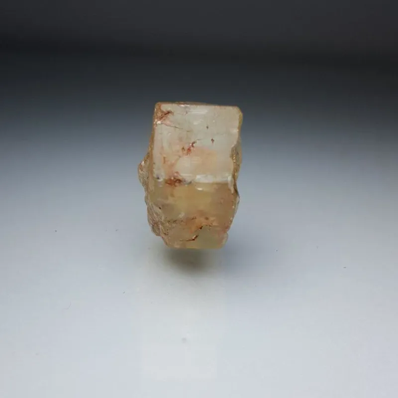 بلور هلیودور (Heliodor crystal)