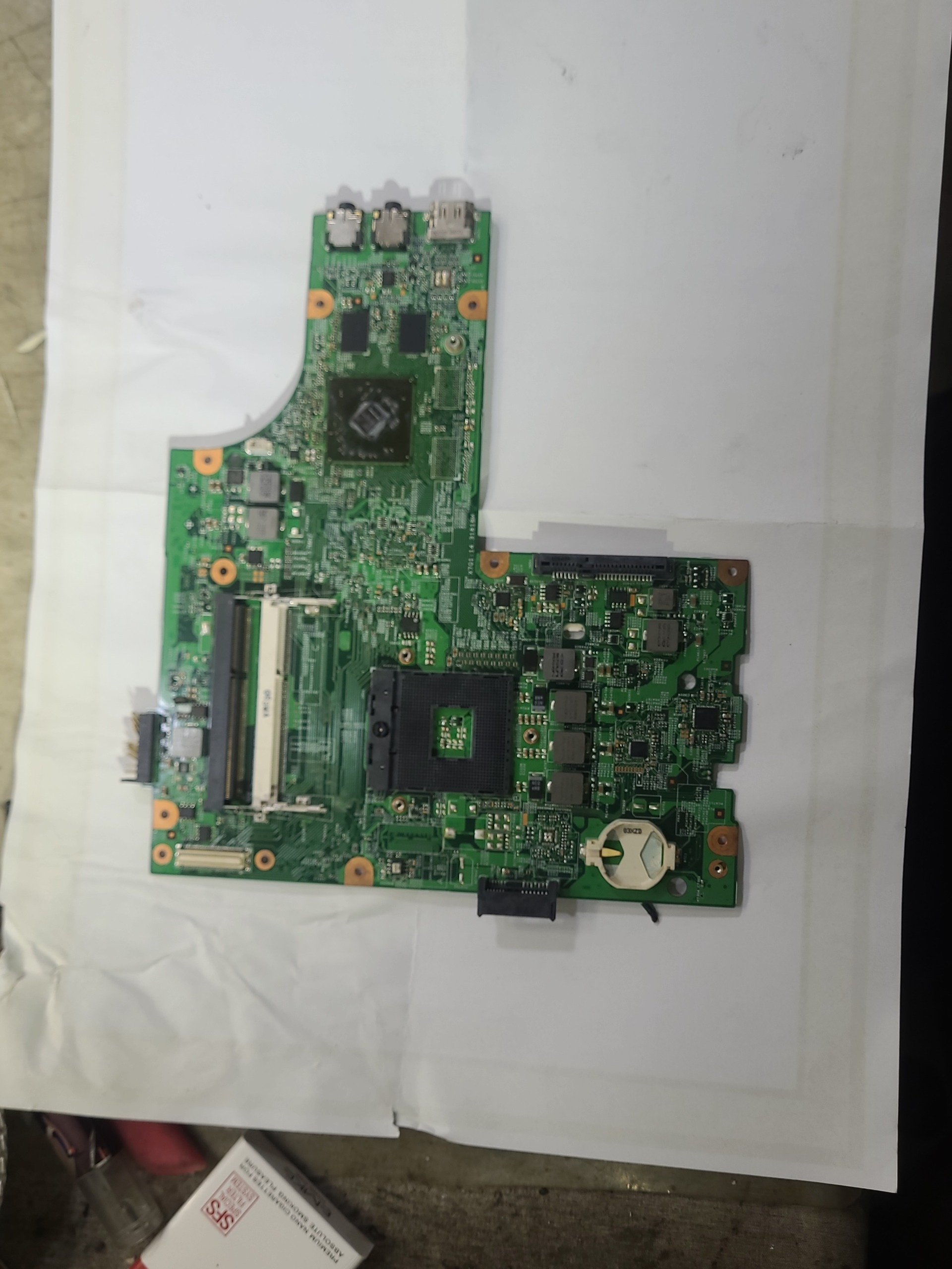 برد لپ تاپ معیوب