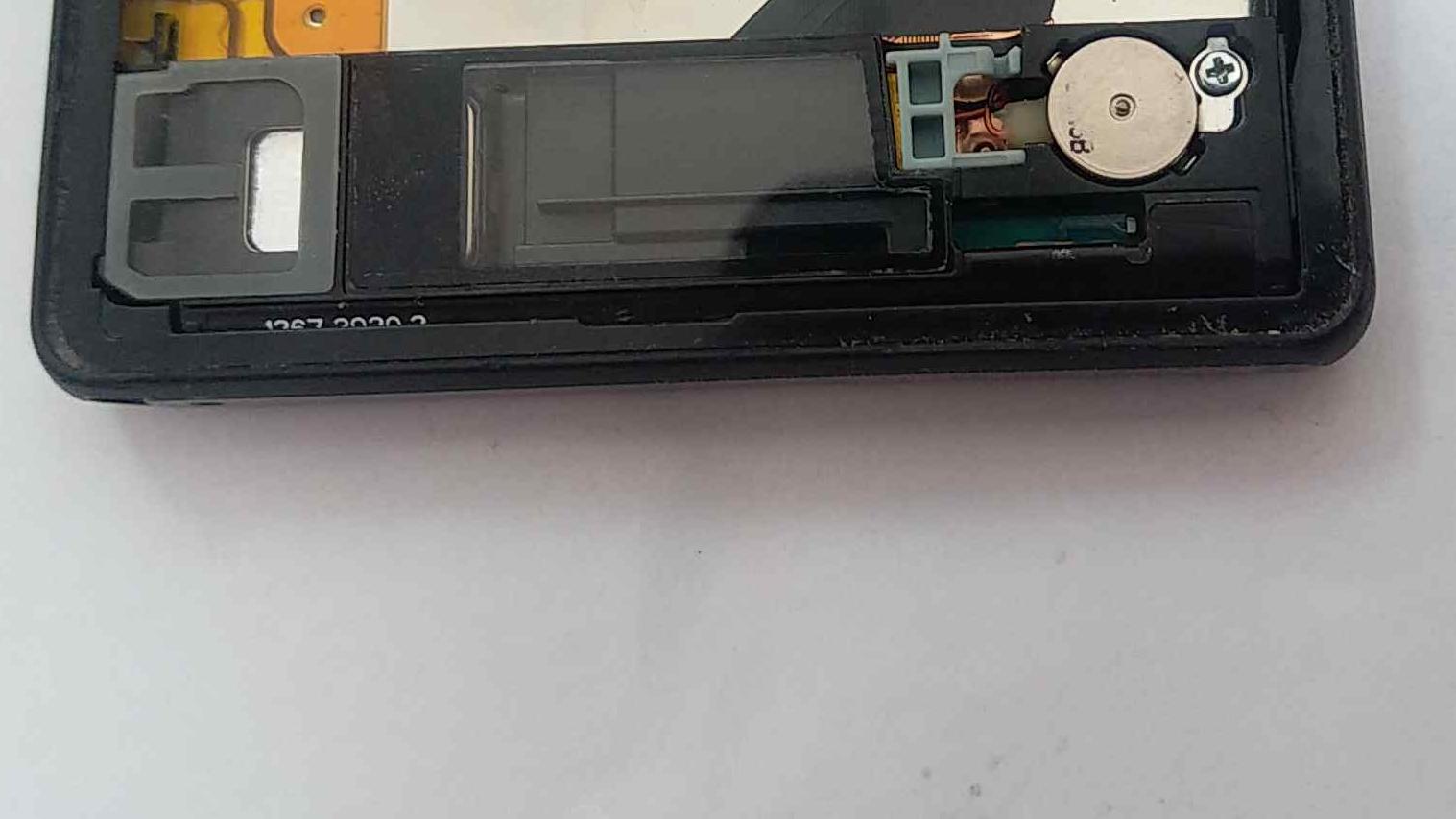 براکت پایین و اسپیکر سونی Z